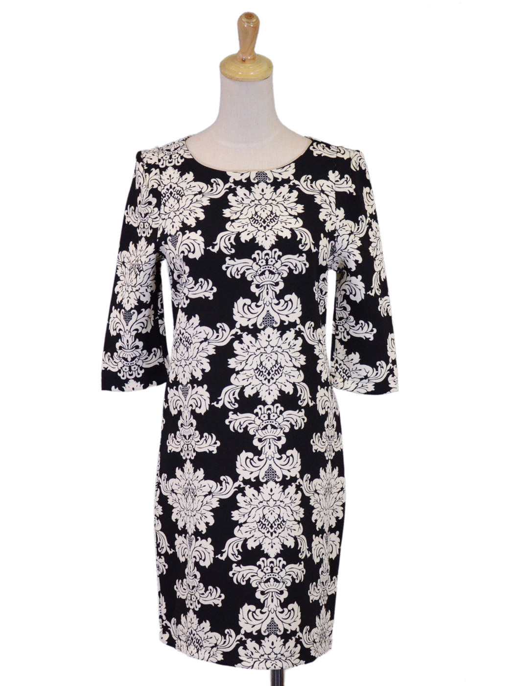Everly Classic Black And White Damask Printed Three Quarter Sleeved Dress - ALILANG.COM