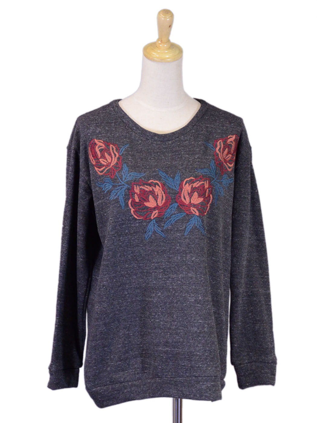 Audrey 3+1 Lovely Sweet Roses Floral Embroidered Pullover Sweater