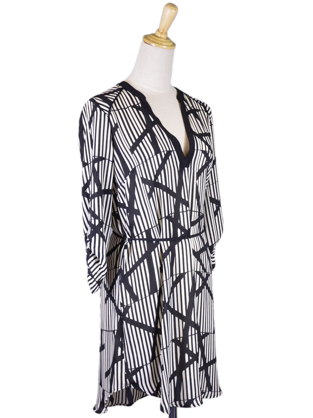 Lush Spirited Professional Abstract Black & White Contrast Sleeves Shirt Dress