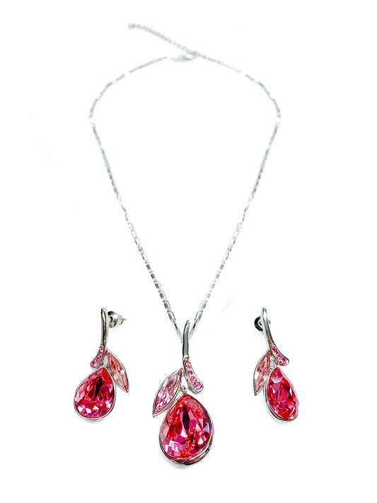 Swarovski Crystals Pendant Necklace Earrings Set