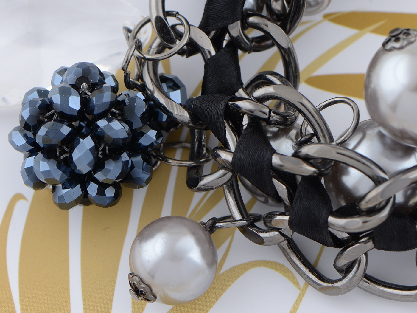 Soho Village Grunge Style Frosted Beads Tear Drop Flower Choker Necklace