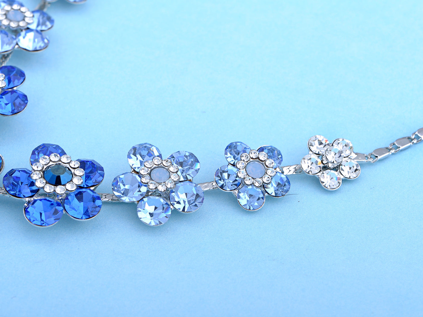 Swarovski Crystal Lighter Sapphire Flower Daisy Element Earring Necklace Set