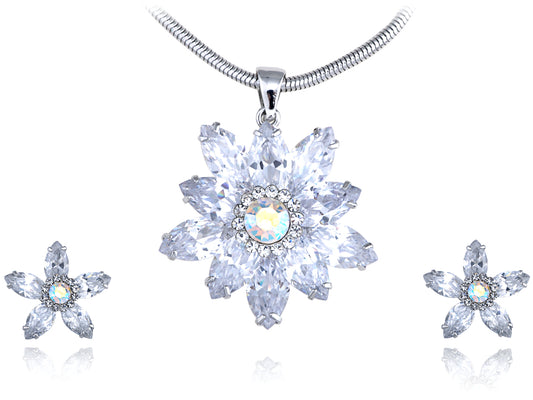 Swarovski Crystal Sharpened Snowflake Chill Element Earring Necklace Set