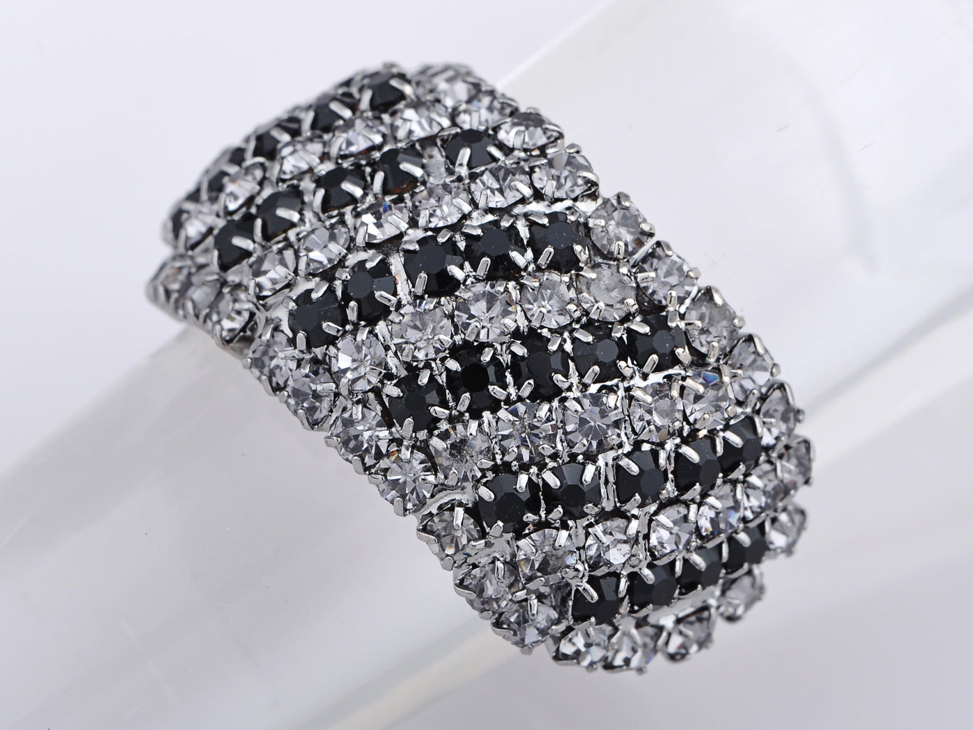Dazzling Jet Black Trendsetting Party Ring