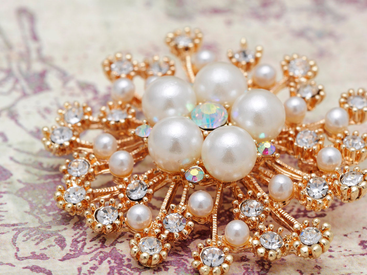 Royal Pearl White Accented Brooch