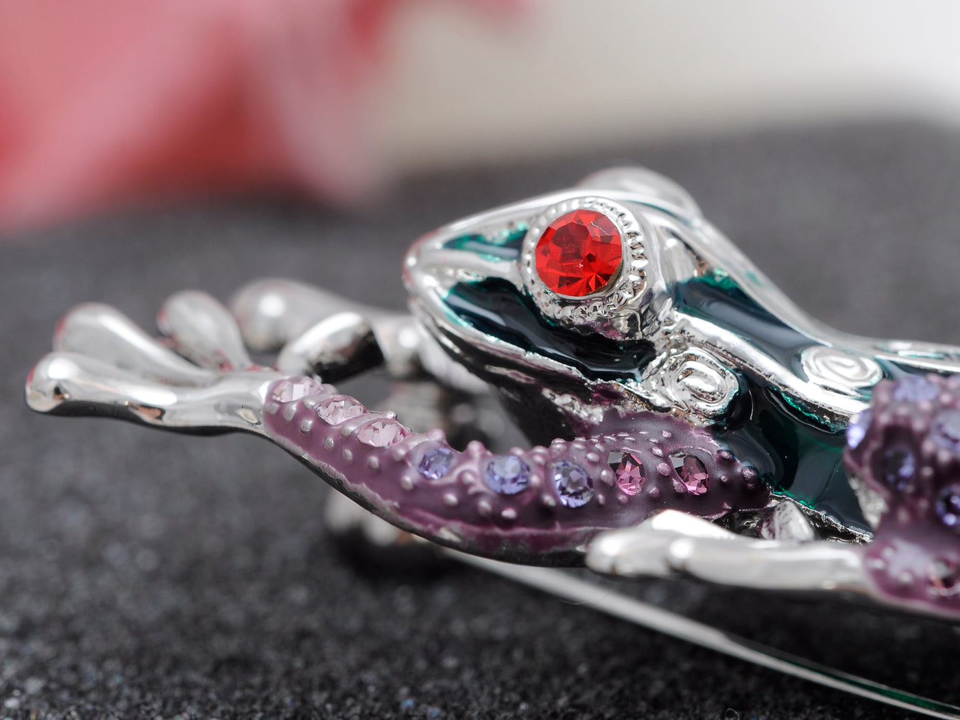 Unique Ruby Eyed Frog Prince Insect Animal Pin Brooch