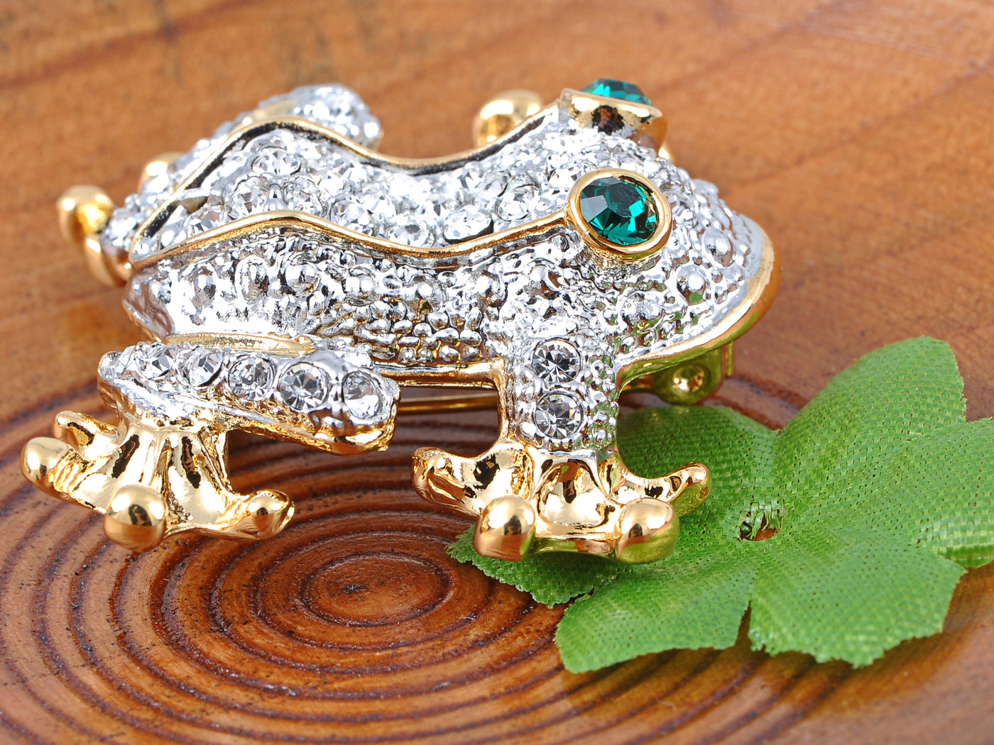 Elements Happy Frog Prince Emerald Eye Pin Brooch