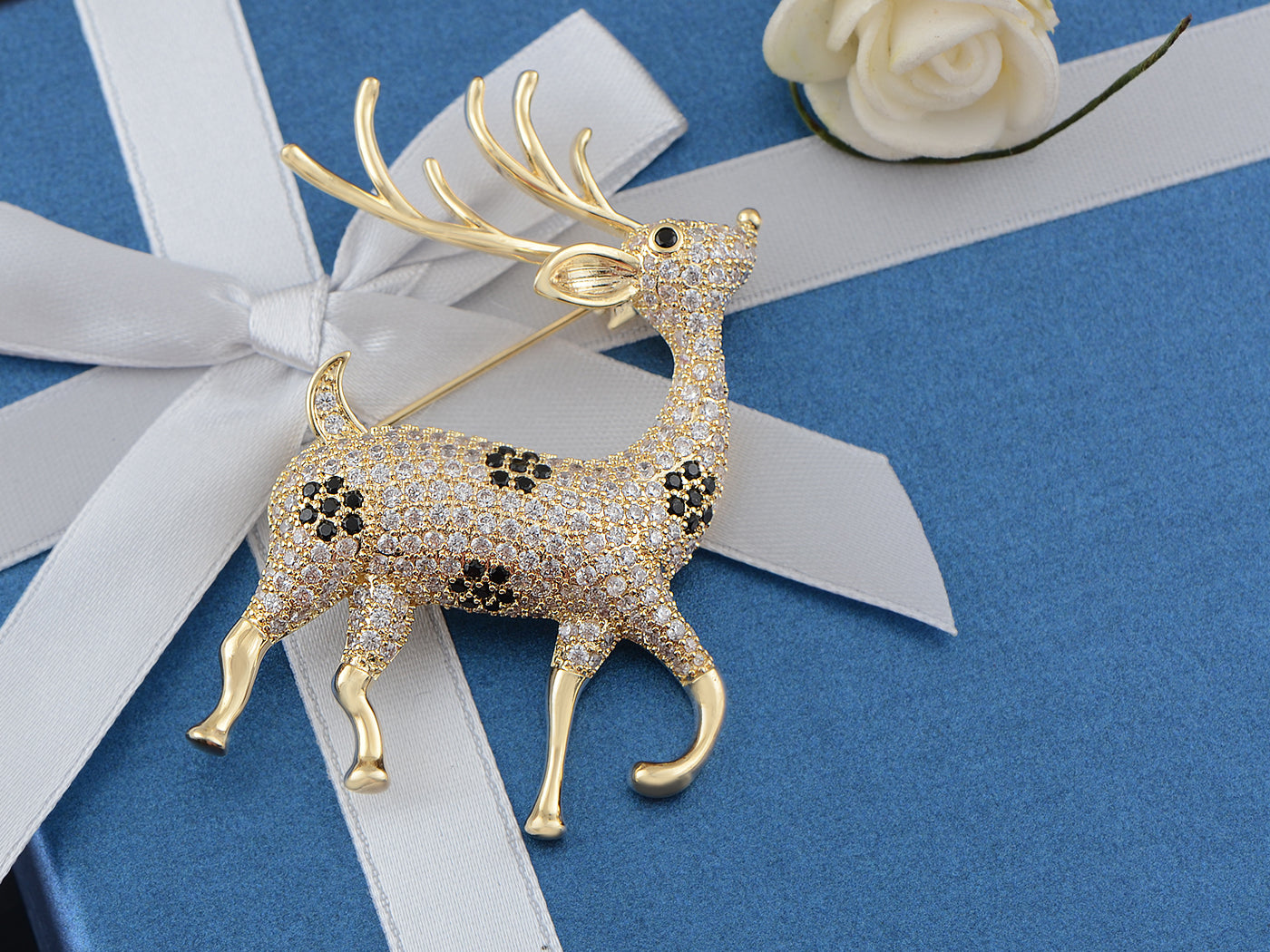 Cubic Zirconnia Copper Plated Christmas Deer Animal Jewelry Pin Brooch