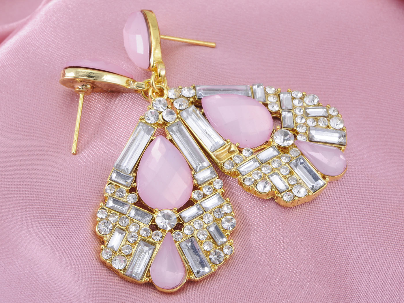 Light Pink Geometric Shape Teardrop Earrings