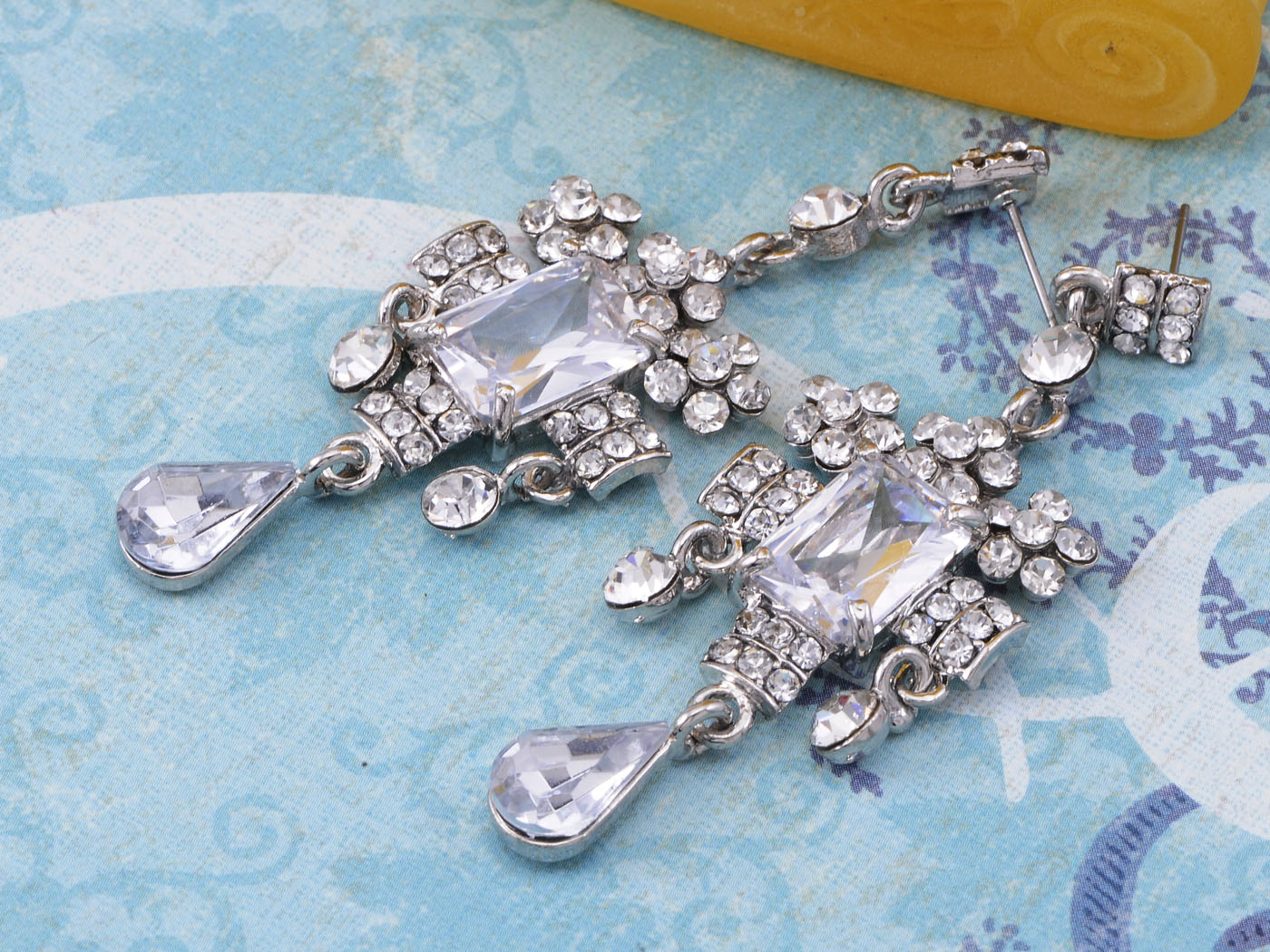 Antique Victorian Design Ice Dangle Chandelier Earrings
