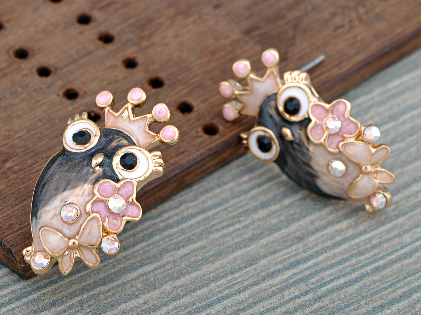 Queen Girly Owl Flower Element Earrings