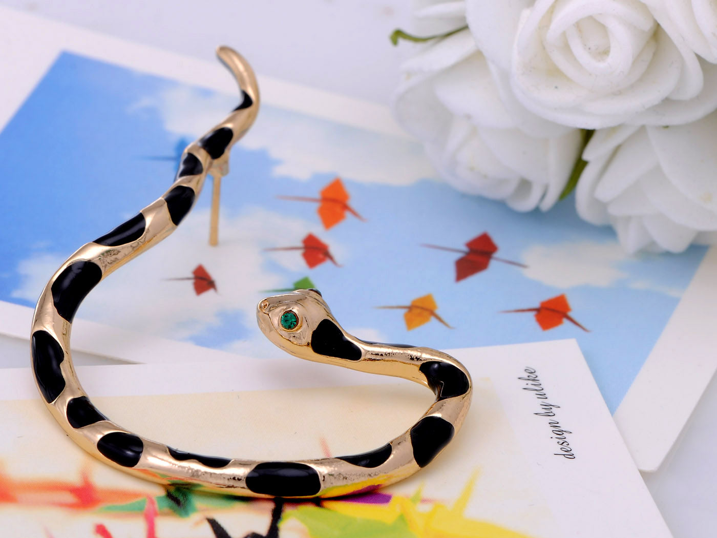Enamel Painted Spotted Eyes Slithering Snake Earring Ear Cuff