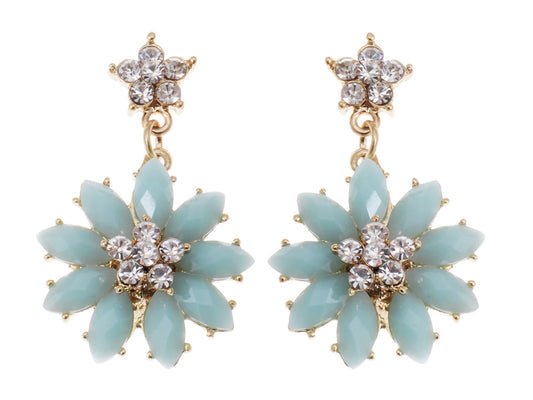 Festive Acorn D Earrings With Diamond Luminescent Bold S