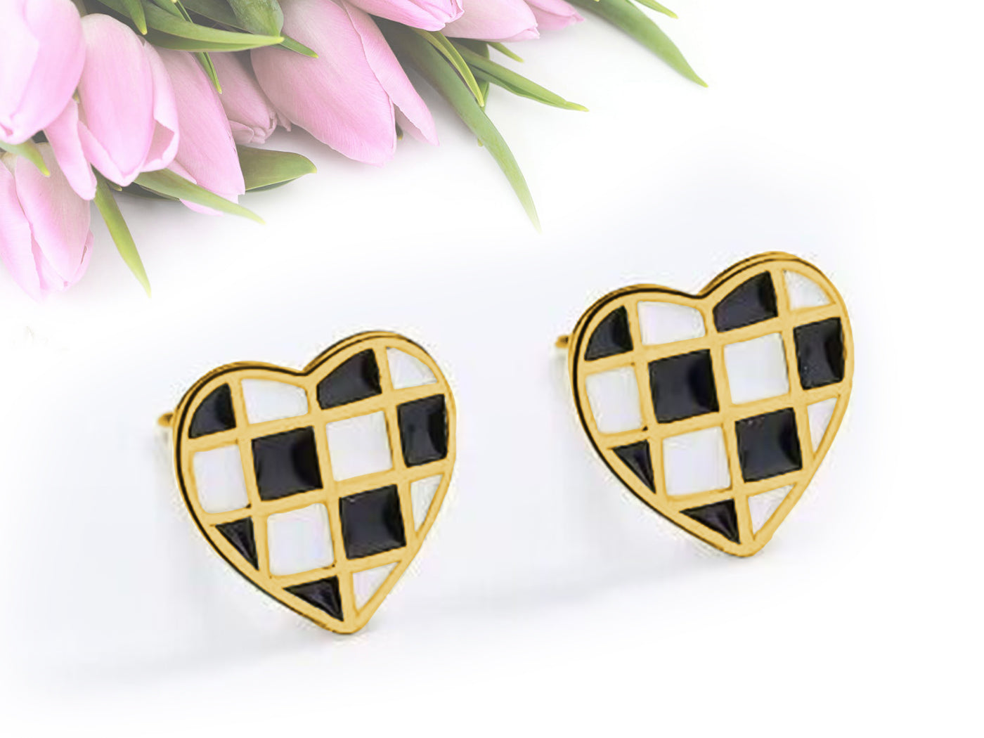 Alilang Black and White Checkerboard Stud Earrings Love Heart Earrings for Women 925 Silver Needle Geometric Peach Heart Stud Earrings Fashion Jewelry Gifts, Gold