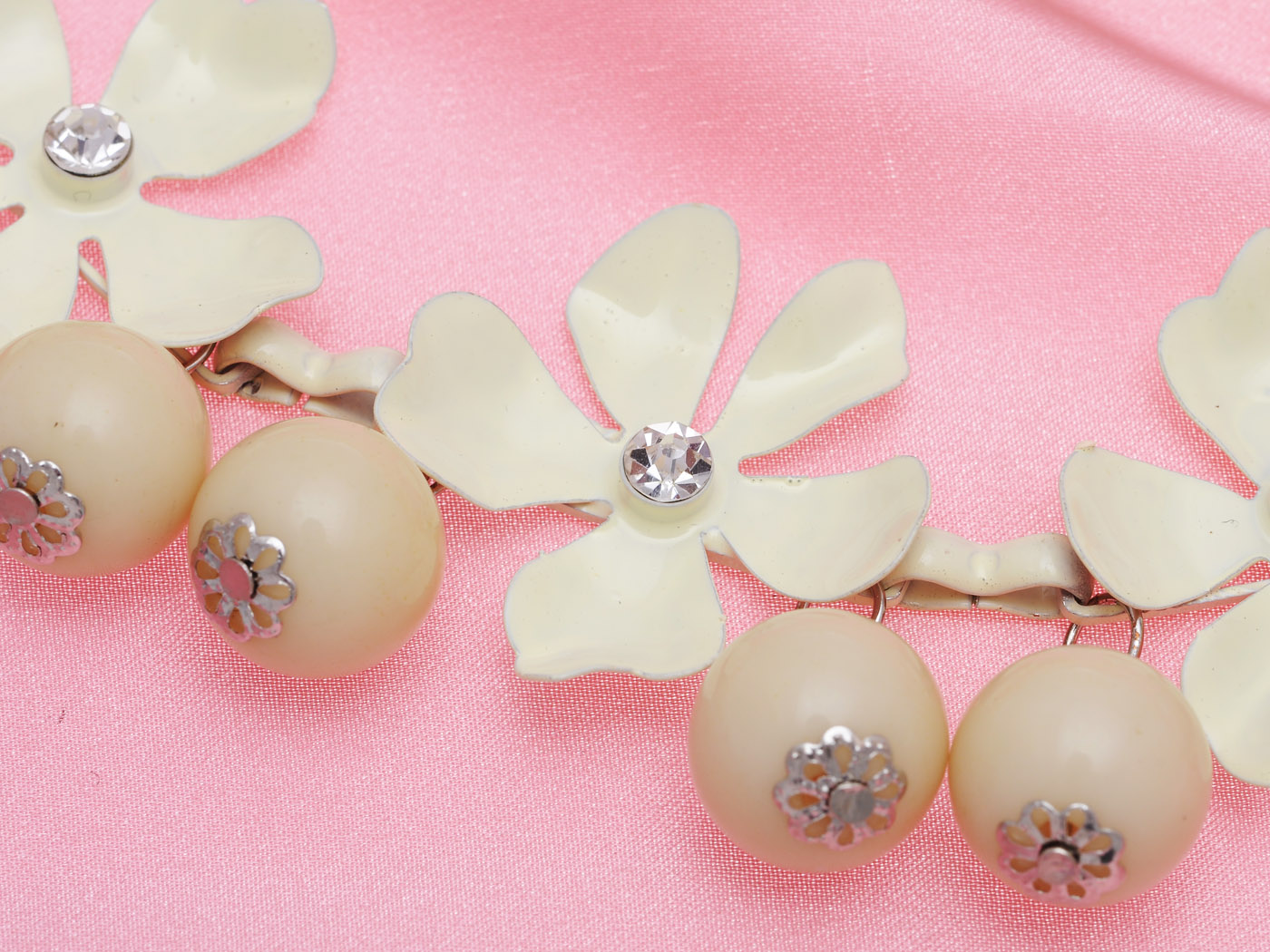 Pearl Dangle Flower Necklace