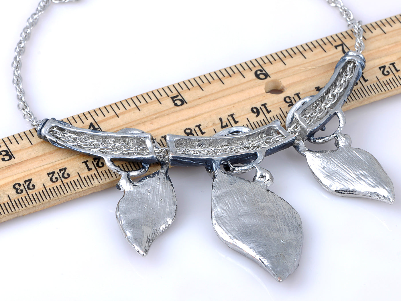 Silver Tone Vine  Leaf Pendant Necklace