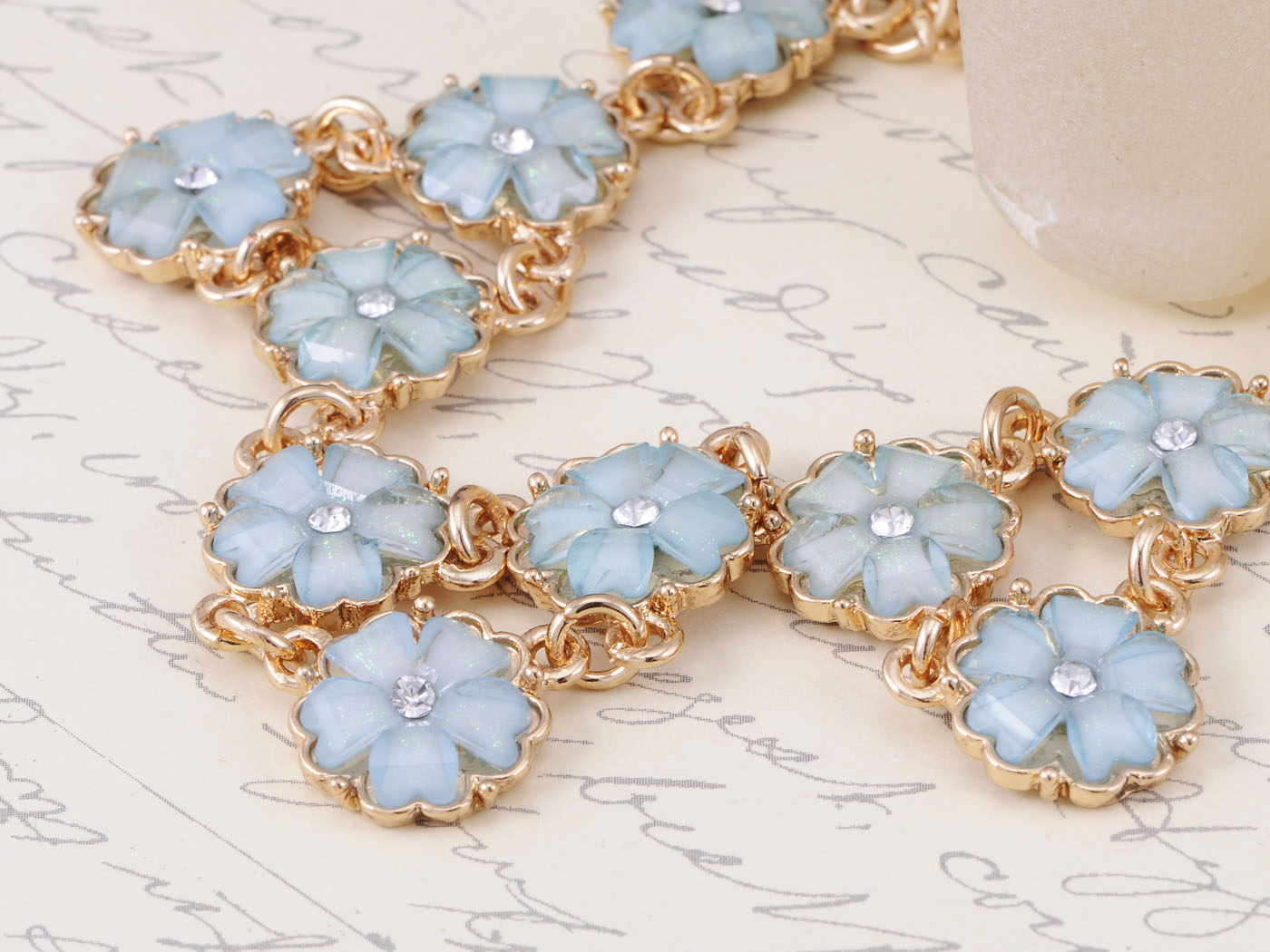 Light Blue Dainty Daisy Flowers Collar Necklace Earring Set