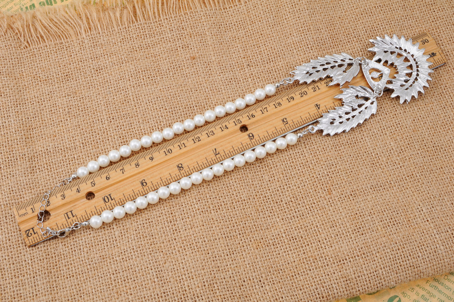 Royal White Pearl Pendant Collar Necklace