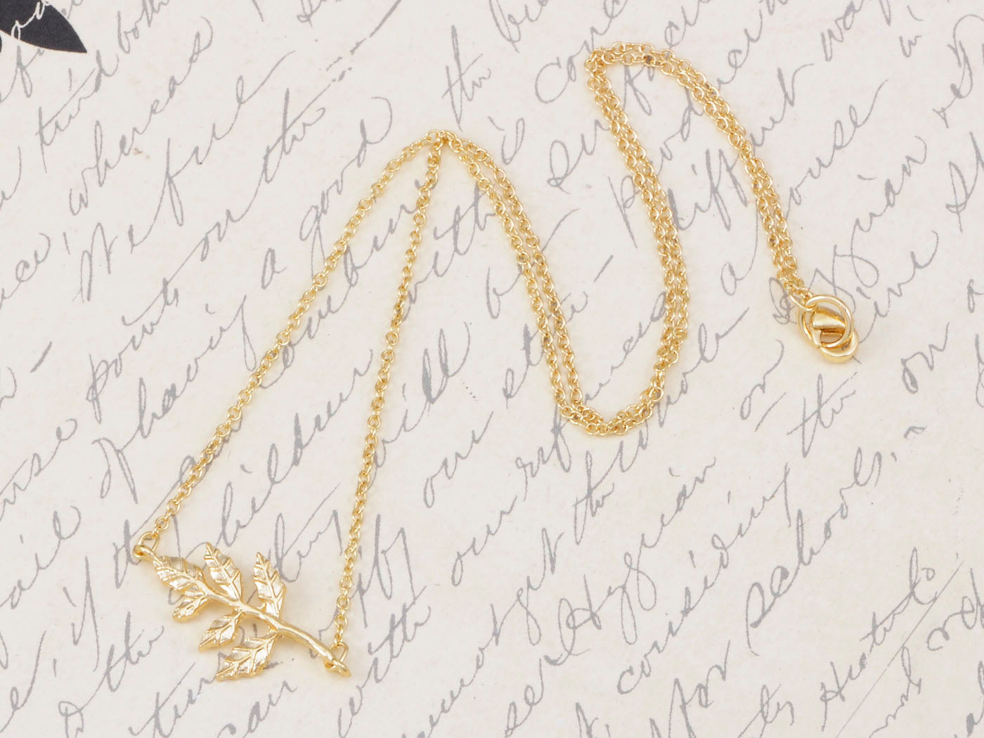 Single Leaf Branch Pendant Linked Chain Necklace