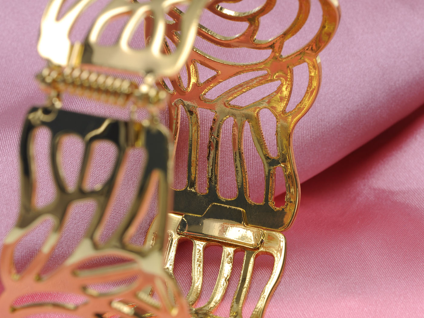 Beautiful Intricate Cutout Rose Design Bangle Bracelet