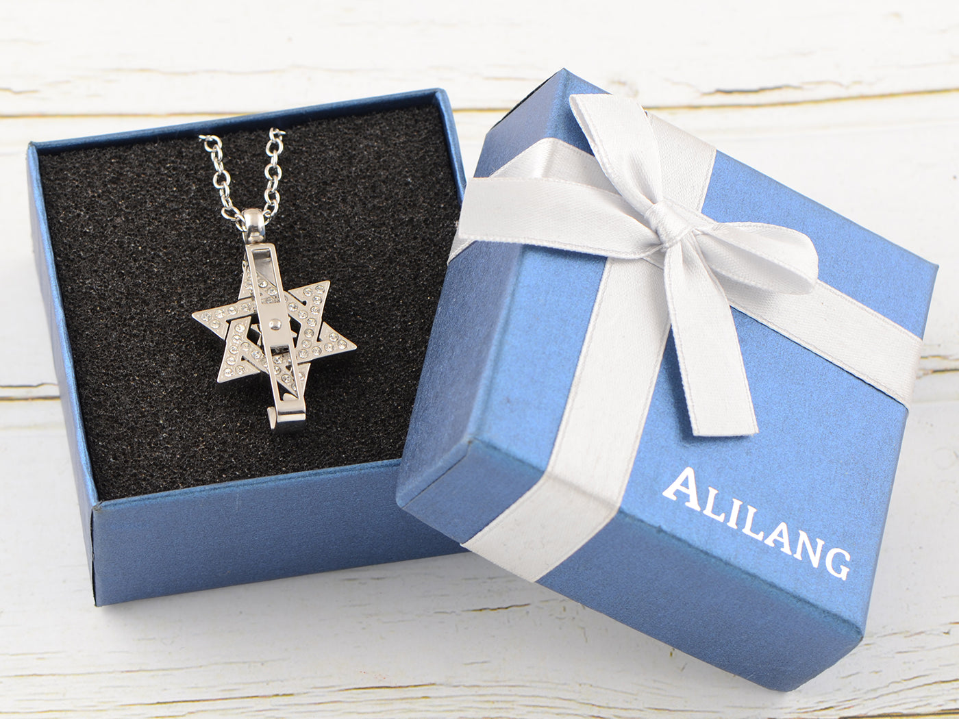 ALILANG Silver Stainless Steel Shine Crystal Rhinestones Star Fashion Pendant Necklace